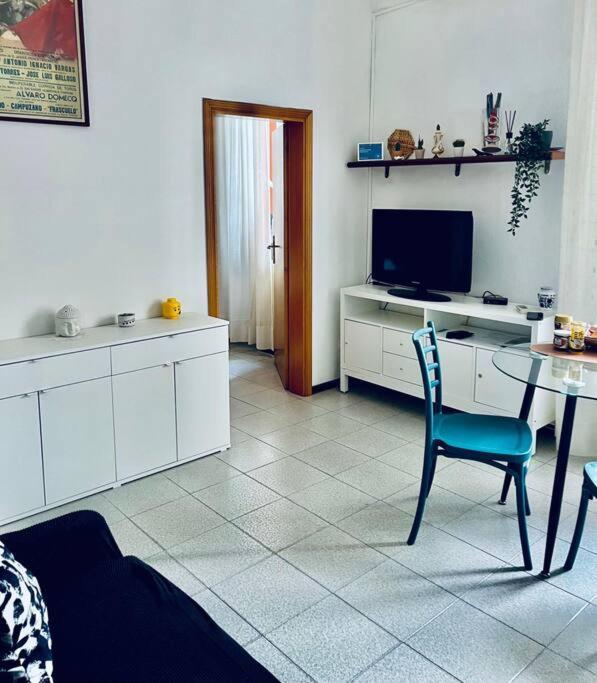 Accogliente Appartamento Vicino Al Centro E Alla Fiera Bolonya Dış mekan fotoğraf